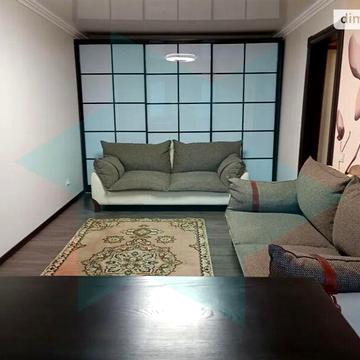 Довгострокова оренда 3к Квартира Квітки Цісик (Корольової Гулі) вулиця