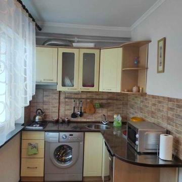 ЗДАМ комфортну. затишну 1- кімнатну кватиру в центрі КАНЕВА