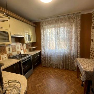 Оренда затишної 1 км кв Таращанський м-в