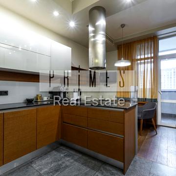 Андрія Верхогляда вул. (Михайла Драгомирова), 16