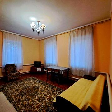 1/2 будинку, 70м2. Побут техніка, меблі. Заїзд для авто. р-н 10 школи