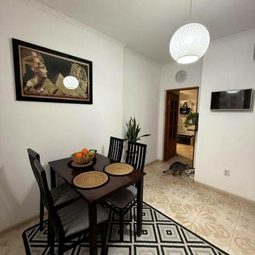 Продаж великої двокімнатної квартири. Власник!