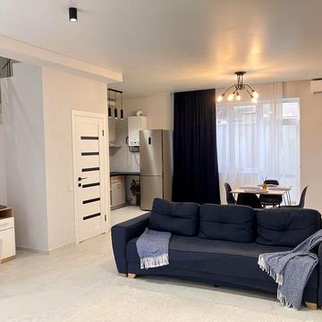 Уютный таунхаус в замечательном районе. Длительно