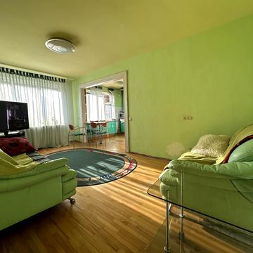 Машинобудівна вул., 25