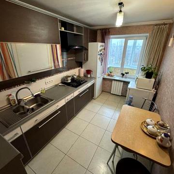 4 комнатная квартира с ремонтом