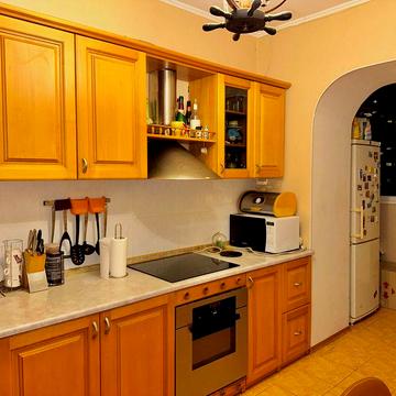 Простора 3к квартира з ремонтом за 5 хв від метро Святошин Житомирська