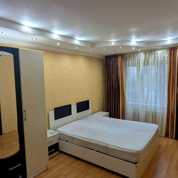 Жуля Верна бульв. (Ромена Роллана), 2