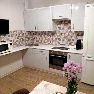 Драгоманова вул., 1-Г