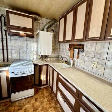 Продам 2-х. комнатную квартиру.МЕБЕЛЬ/ТЕХНИКА/АГО.