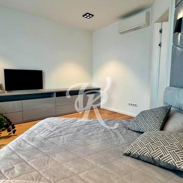 Болсуновська вул. (Сергія Струтинського), 2