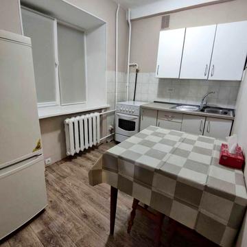 Берестейський просп. (Перемоги), 12