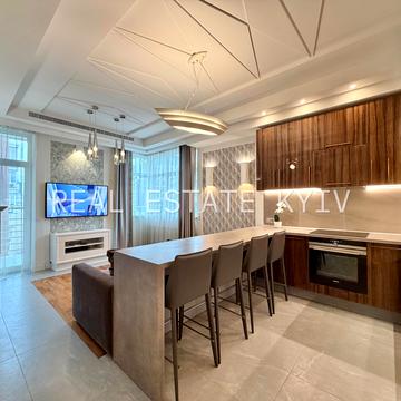 Саперне Поле вул., 12