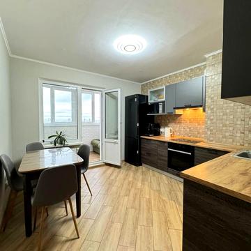 Балтійський пров., 5