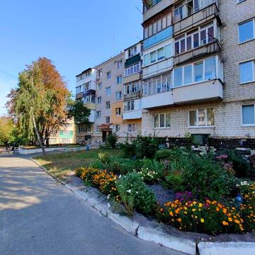 Продам 1к квартиру низький поверх тепла є бомбосховище