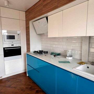 Сдам 3 квартиру на Победа-6