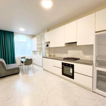 Сдам 1ую квартиру ЖК Авиньон, Дача Ковалевского.Газ.С животным берут