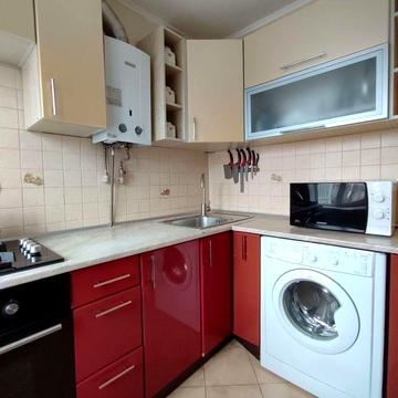 Продам 2 к квартиру у центрі