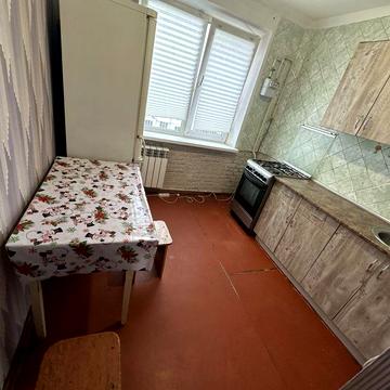 ! 2 кім після косметичного ремонту Переяславській