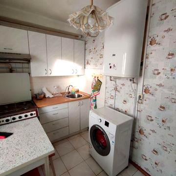 3к пр.Берестейский 70. М. Берестейська