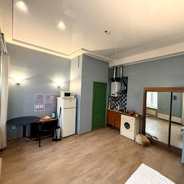 Я сдаю однокомнатную квартиру с отдельным входом.