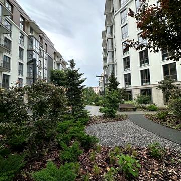 Набережно-Хрещатицька вул., 21