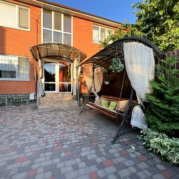 Героїв Крут вул., 47