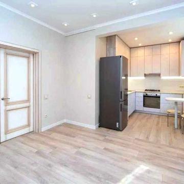 Сдам в центре 2 к квартиру