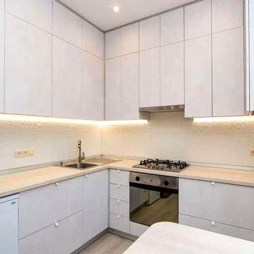 Сдам в центре 2 к квартиру