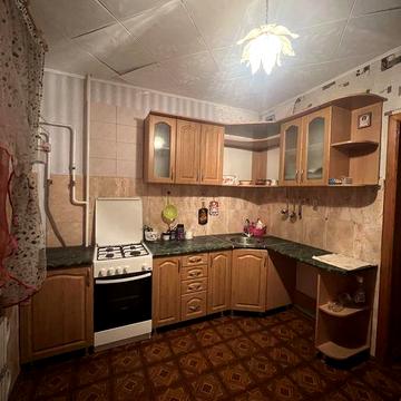 Продам 3 кімнатну квартиру вулиця Незележності Украіни 31 .