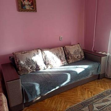 Продається приватизована однокімнатна квартира