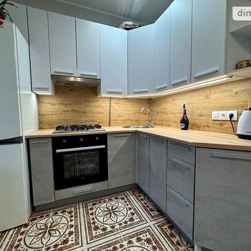 Довгострокова оренда 1к Квартира Матвія Донцова (Тургенєвська) вулиця