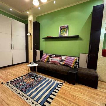 2к (53м2), центр, метро Золоті ворота, Малопідвальна, ключі!