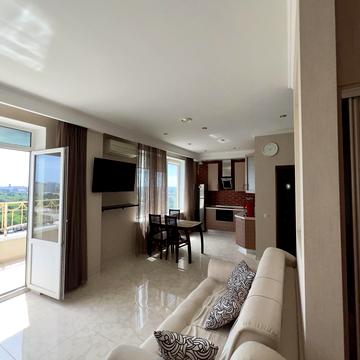 Пантелеймонівська вул., 112