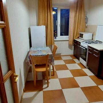 Довгострокова оренда 3к Квартира Колективна вулиця