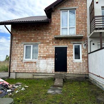 Продаж котеджу у с.Зубра