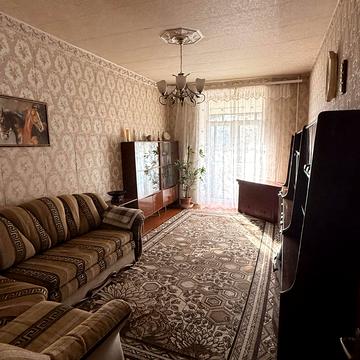 Глобинська вул., 1