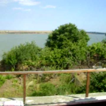 Продам дом в ПЕРВОЙ ЛИНИИ ЛИМАНА, в 2км от Одессы,236кв.м на 12 сотках