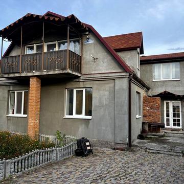 Будинок у м.Красилів