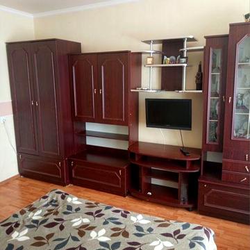 Здається в оренду 2-х кімнатна квартира в центрі м. Берегово