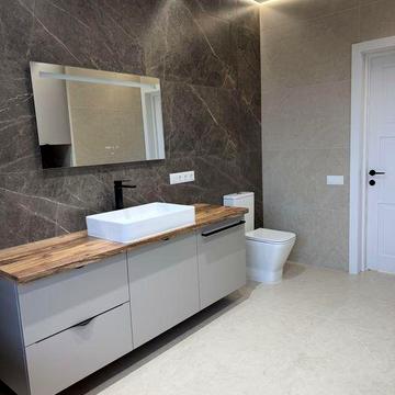 ПРОДАЖ просторої квартири з новим ремонтом