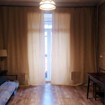 Продам двух комнатную квартиру сталинку, Вадима Гурова 9( Соцгород)