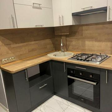 Продам квартиру у місті Шахтарське