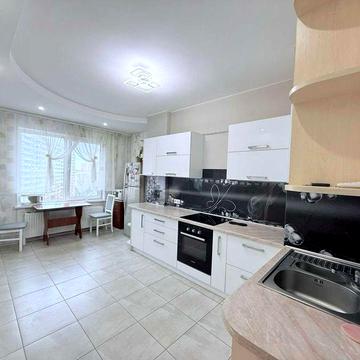 Продам 2 комнатную квартиру с кладовкой в Радужном ЖК Радужный