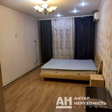 Здається простора 2-кімнатна квартира в центрі міста!