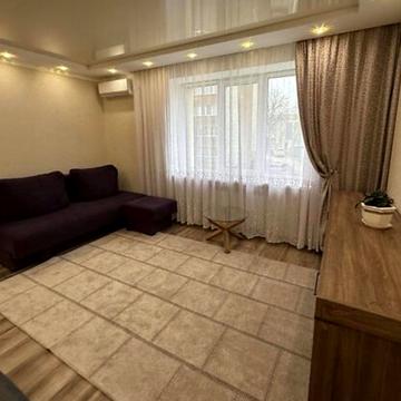 Замостянська вул. (50-річчя Перемоги), 18ж