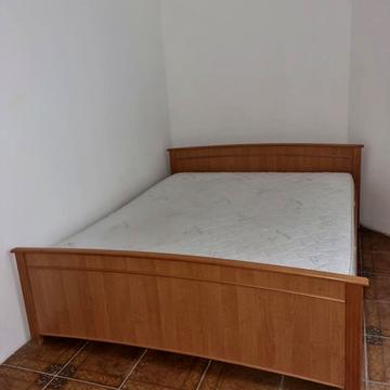 Набережно-Хрещатицька вул., 7