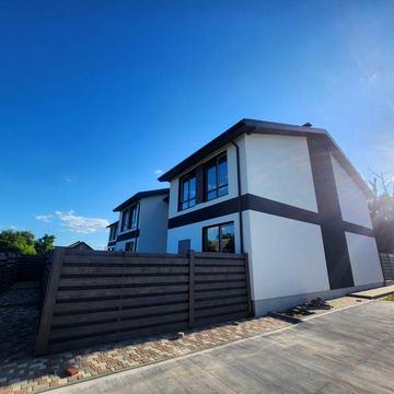 Продаж Таунхаусу - камін в подарунок