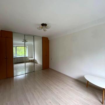 Голосіївський просп. (40-річчя Жовтня), 120