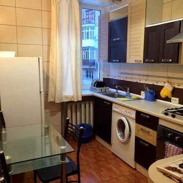 Бориса Чичибабіна вул., 3