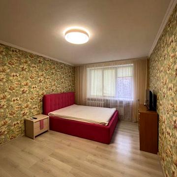 ОРЕНДА! Двокімнатна квартира на пр.Молоді